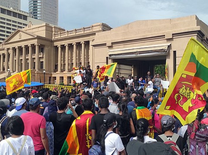 Anti-government protests in Sri Lanka in April 2022 (Image coutesy Wiki/CreativeCommons)