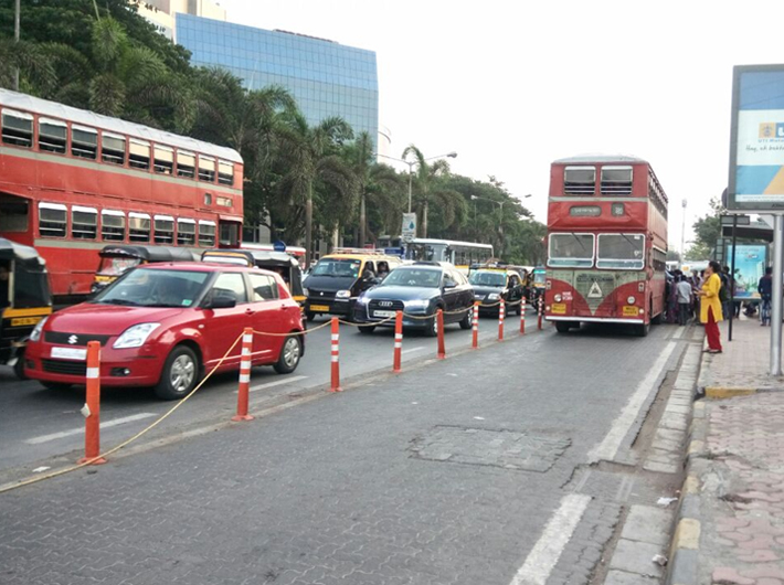A bus lane in Mumbai (Photo cortesy of Mumbai Mobility Forum)