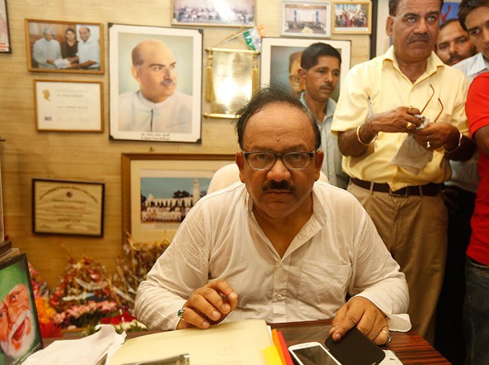 Waiting to return to those pre-Covid days: Dr Harsh Vardhan at his clinic in earlier times (GN Photo)