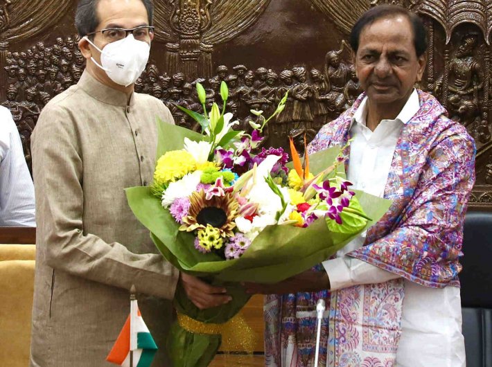 Telangana CM K. Chandrasekar Rao met his Maharashtra counterpart Uddhav Thackeray at the latter`s official residence ‘Varsha’ in Mumbai Sunday 