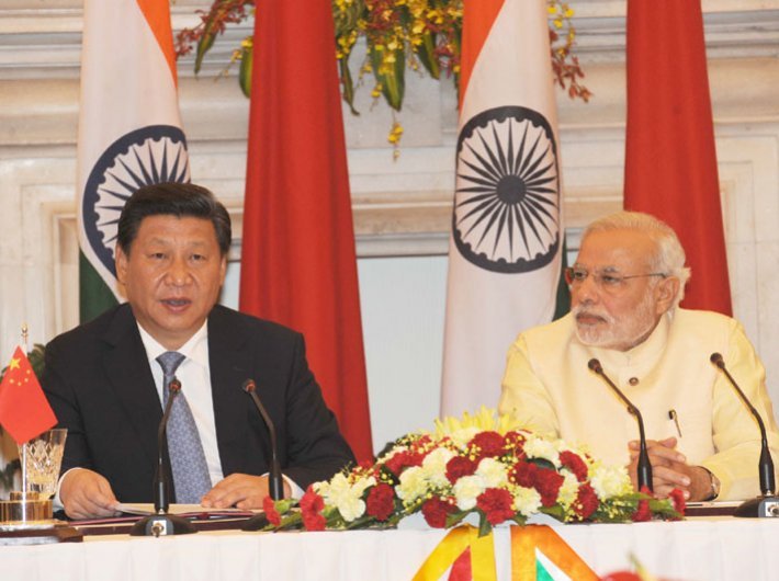Prime minister Narendra Modi (right) and Chinese president Xi Jinping at the joint press briefing in New Delhi on September 2014.