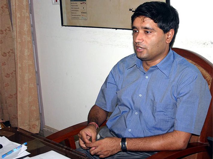 A Haryana cadre Indian forest service pfficer, Sanjeev Chaturvedi was appointed central vigilance officer at AIIMS in June 2012.