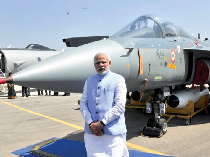 PM Narendra Modi at Aero India 2015 in Bengaluru (Photo: pmindia.gov.in)