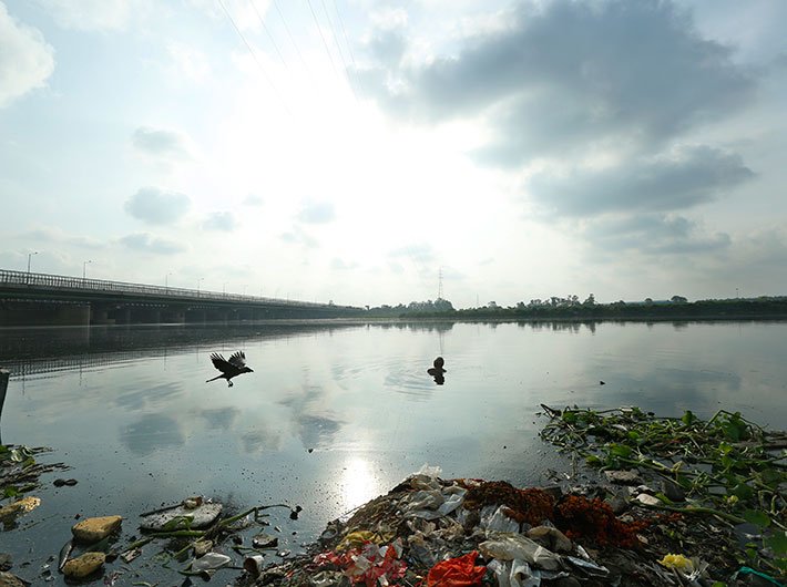 Polluted river Yamuna in Delhi